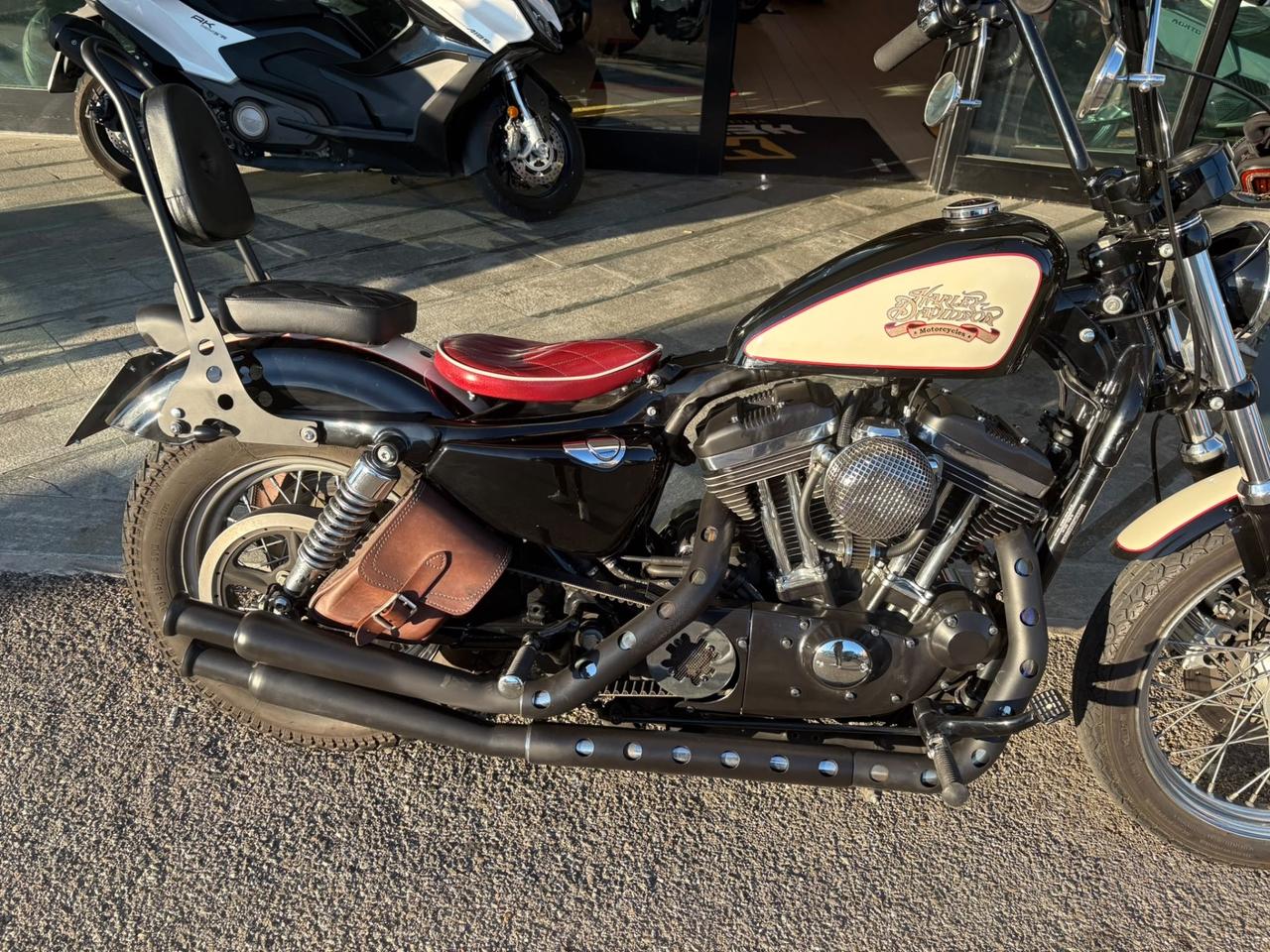 Harley-davidson 883 Sportster Custom