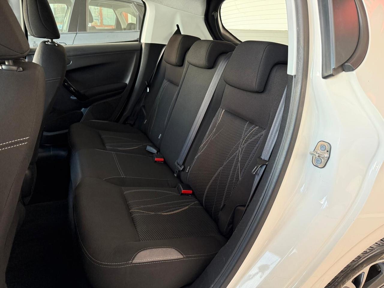 PEUGEOT 208 1.2 BENZINA CON 138.000 KM 2015
