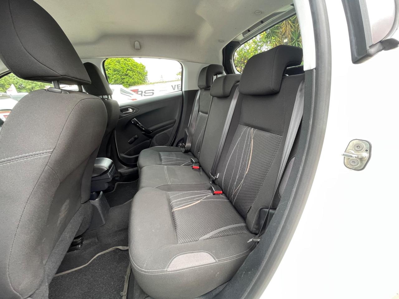 Peugeot 208 Active 1.4 HDI 68cv