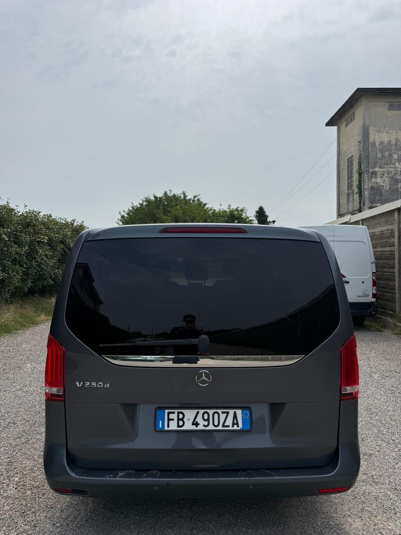 Mercedes-benz V 250 d Automatic Premium Long