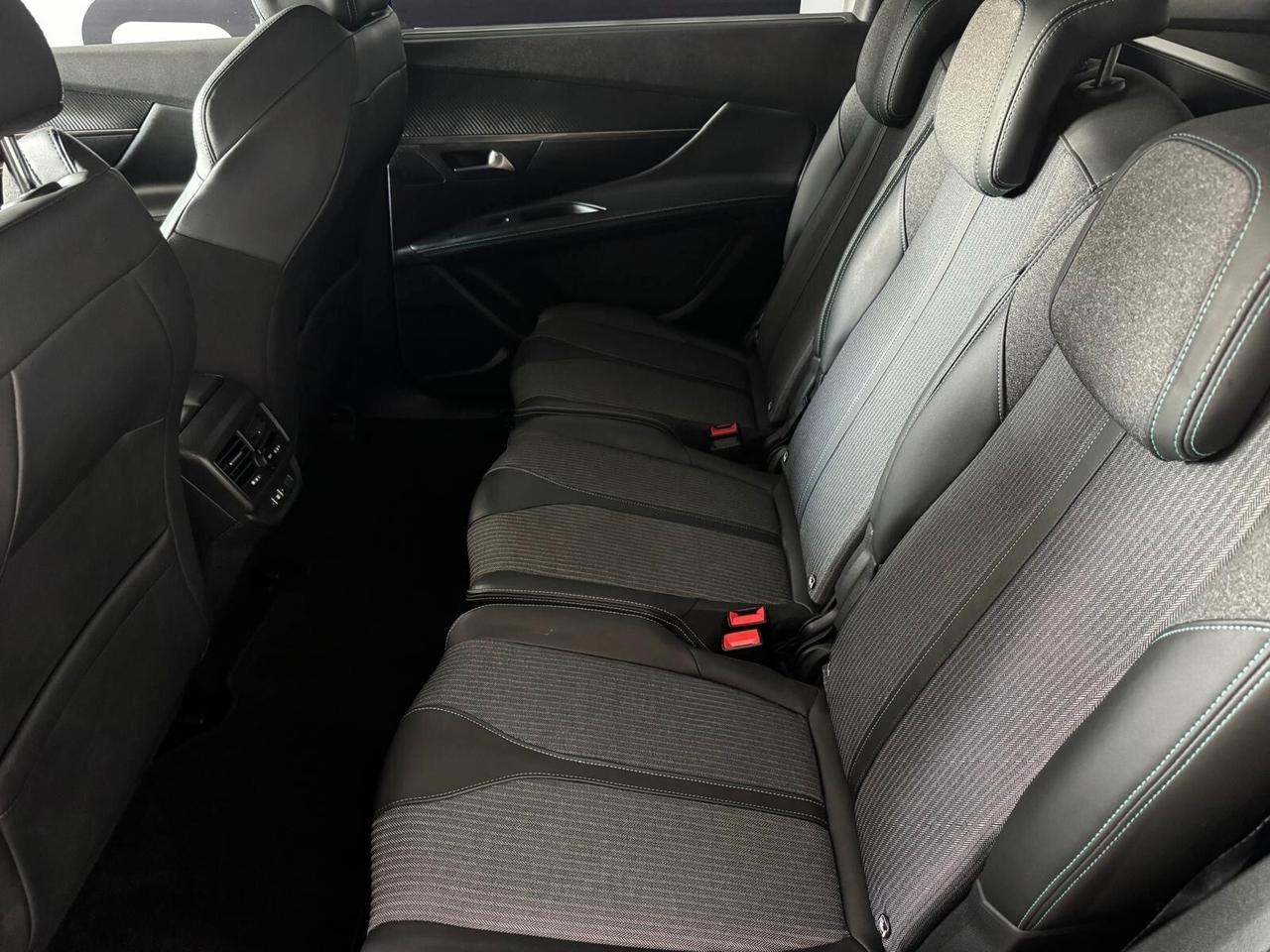 Peugeot 5008 Allure Pack 7 POSTI