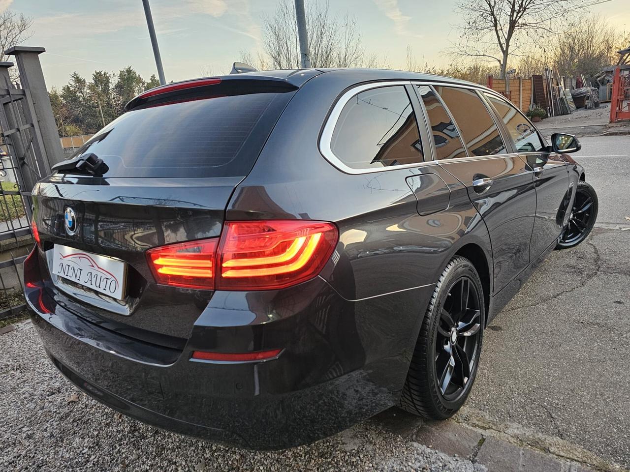 Bmw 520d 190cv xDrive Touring Business*Navi*Bi-Xeno*Euro6
