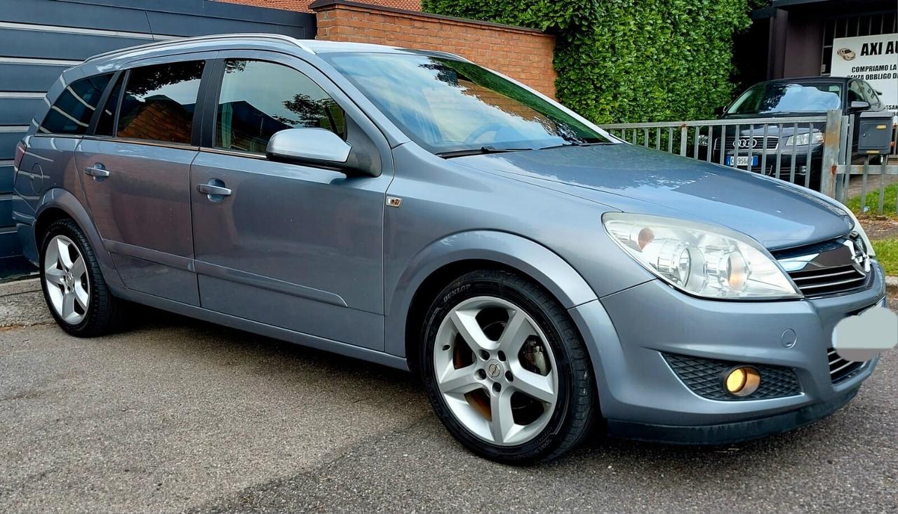 Opel Astra 1.6 16VCosmo 2009 benzina NEOP TRATTABILE