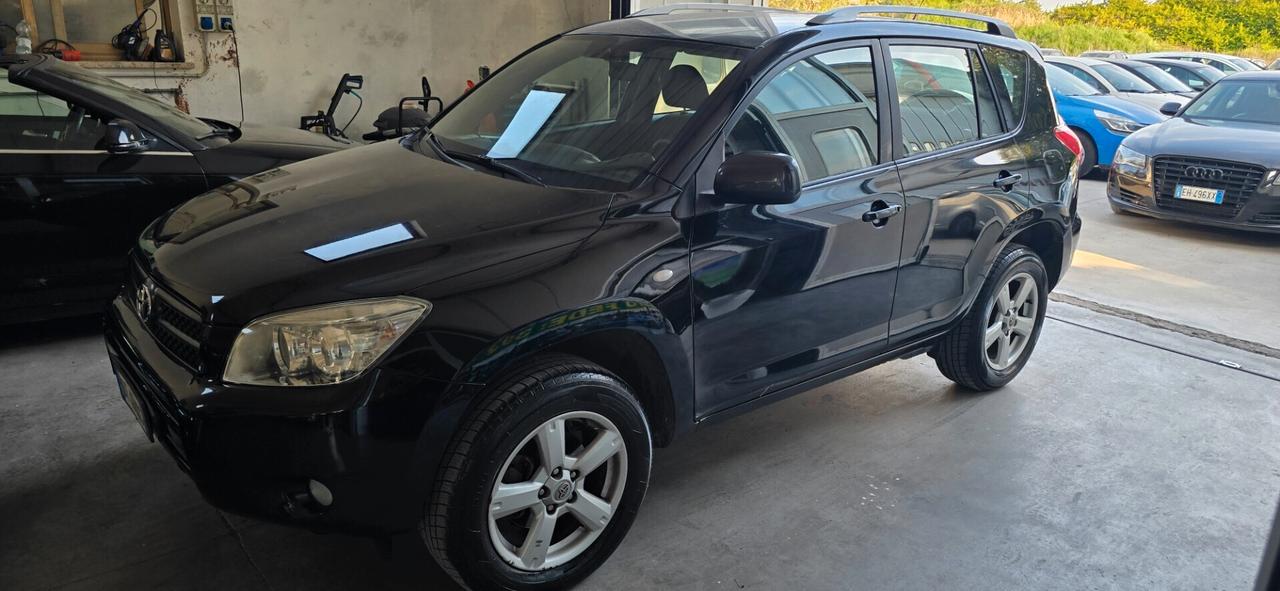 Toyota RAV 4 RAV4 Crossover 2.2 D-4D 150 CV DPF Luxury