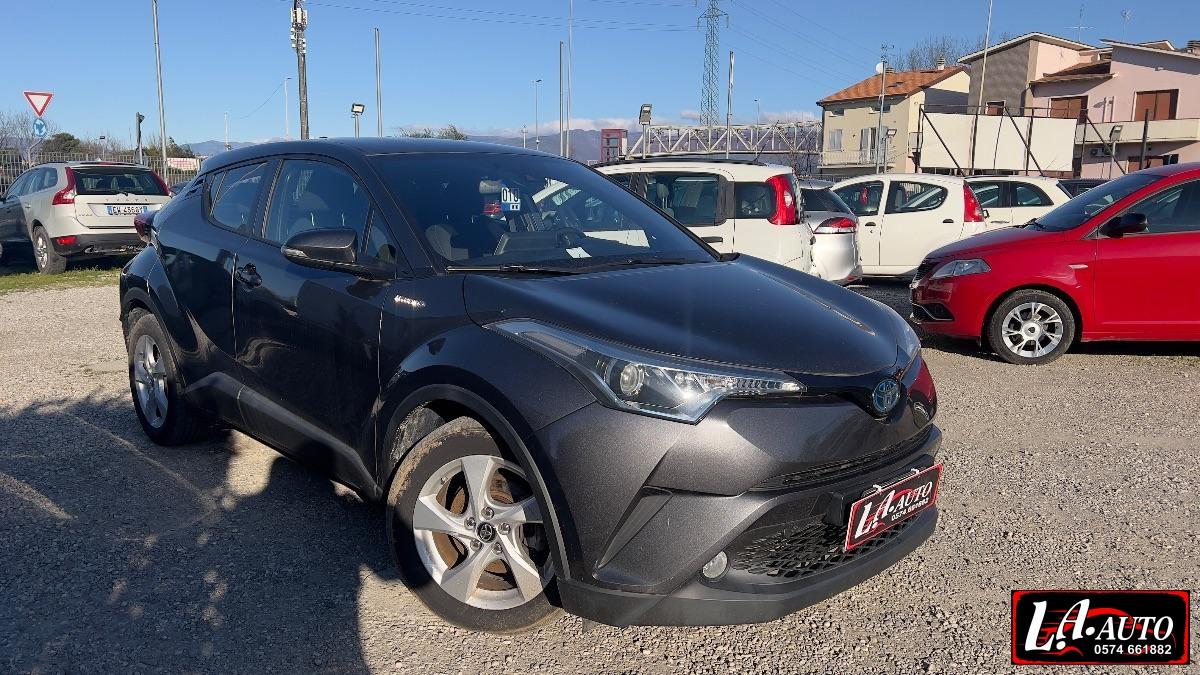 TOYOTA - C-HR 1.8h Business 2wd e-cvt