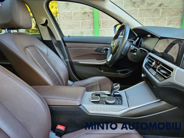 BMW 320 D TOURING XDRIVE 190CV TETTO PANORAMICO CERCHI 18"