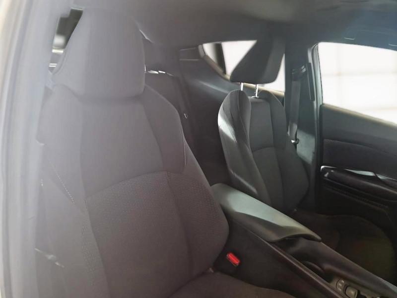 TOYOTA C-HR 1.8H 98CV E-CVT Business