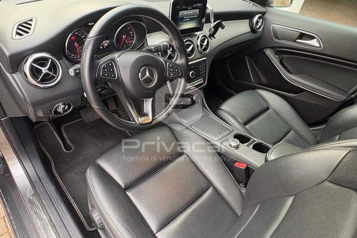 MERCEDES GLA 200 d Automatic Sport