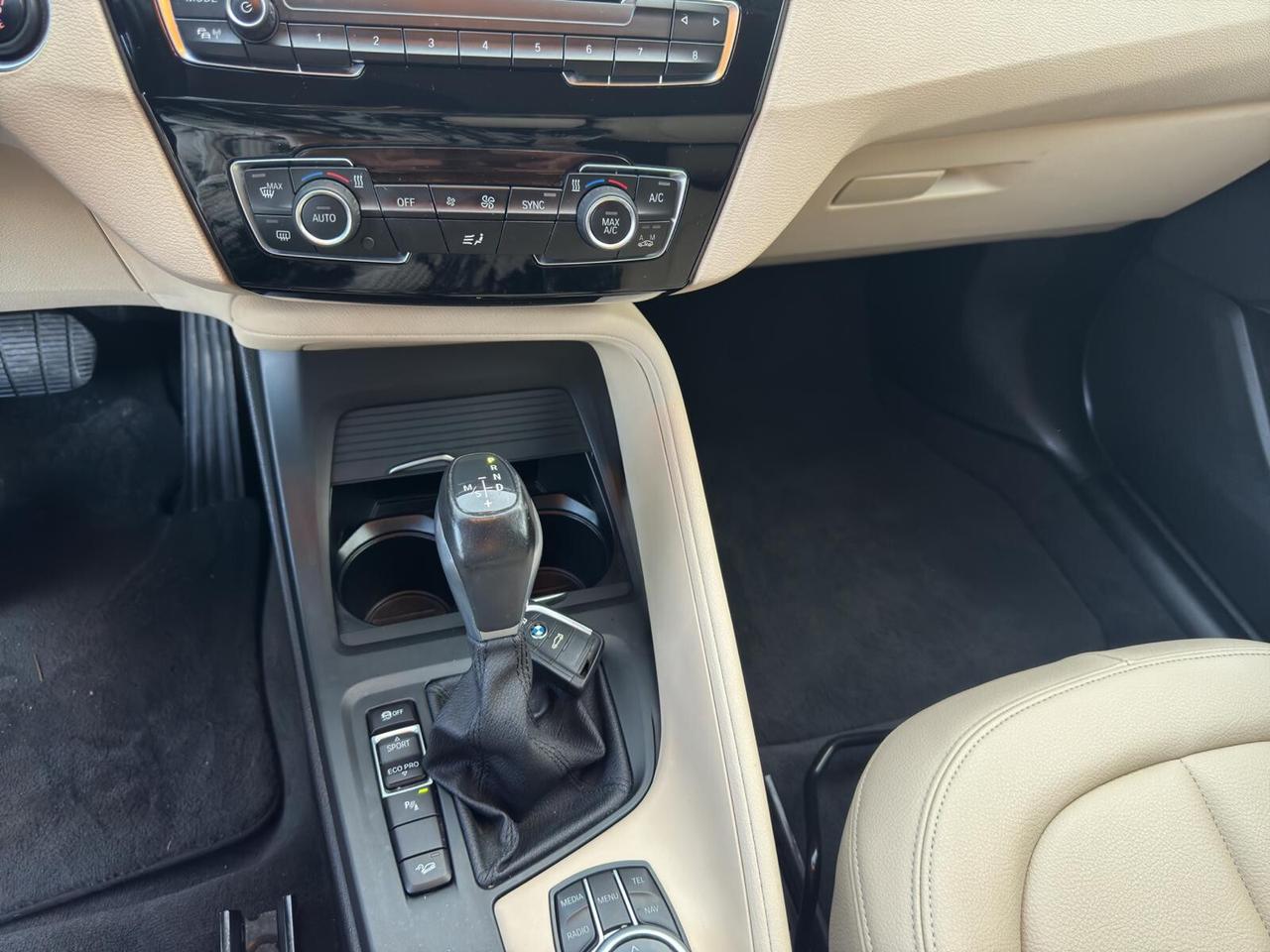 Bmw X1 x-drive18d Advantage automatica 2016