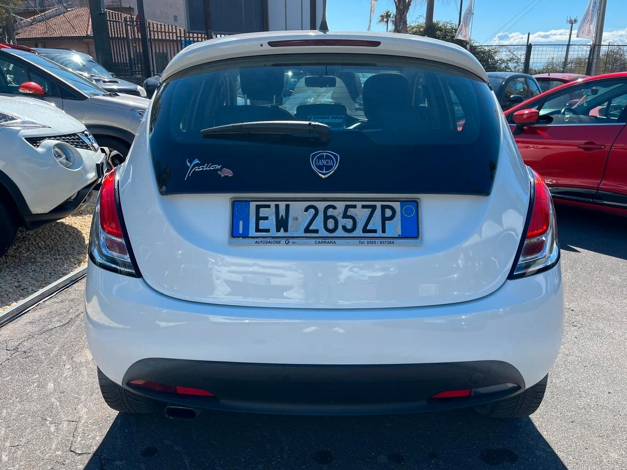 Lancia Ypsilon 1.2 69 CV 5 porte Silver