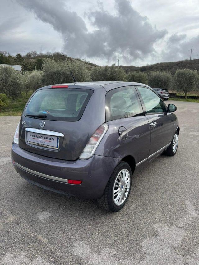 LANCIA Ypsilon 1.2 69 CV Unyca