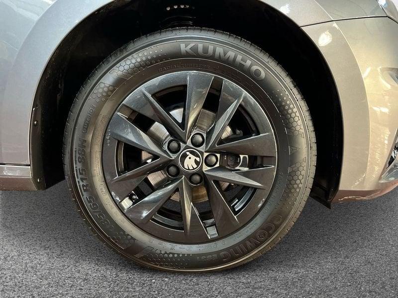 Skoda Fabia IV 2022 1.0 tsi evo Young Edition 95cv