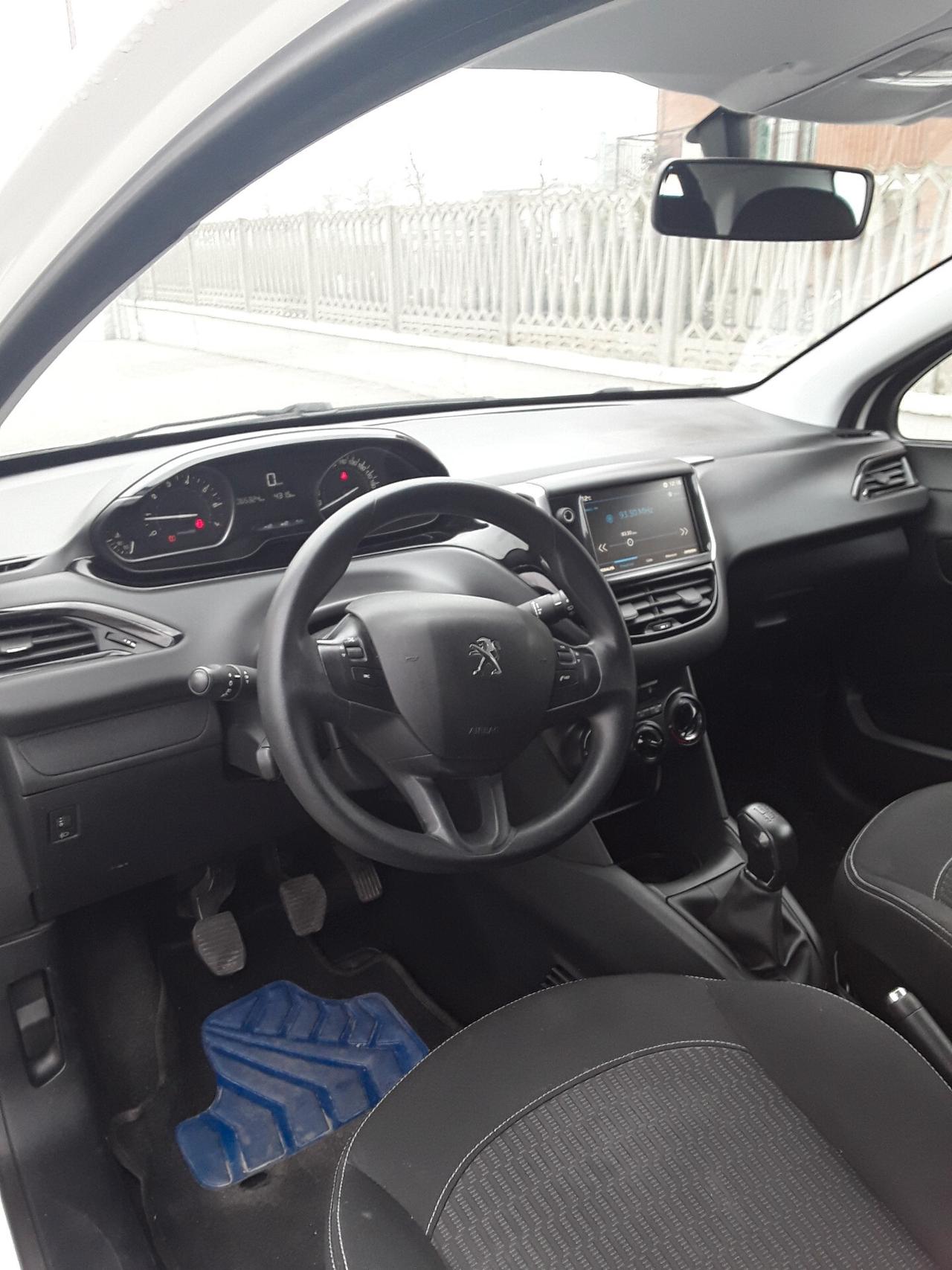 Peugeot 208 PureTech 82 3 porte Active