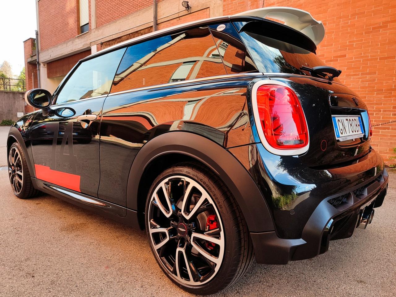 Mini John Cooper Works Coupe 60 anniversario