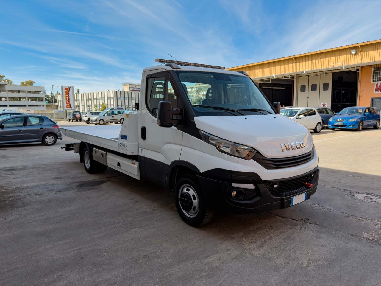 Iveco Daily 35C18 CARRO ATTREZZI PATENTE B