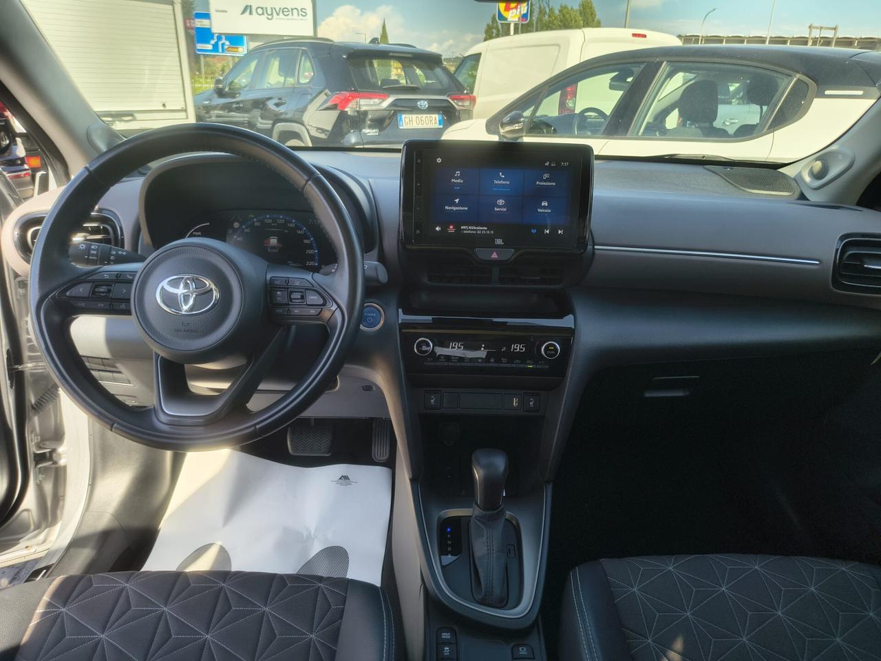 Toyota Yaris Cross 1.5 Hybrid 5p. Lounge *PREZZO REALE, NO VINCOLI FINANZIAMENTO*