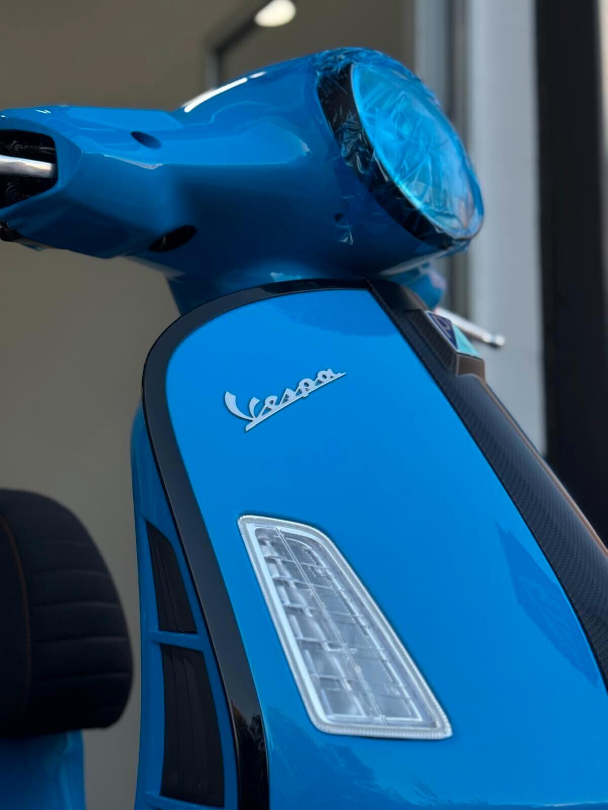 Piaggio Vespa 300 GTS hpe Supersport
