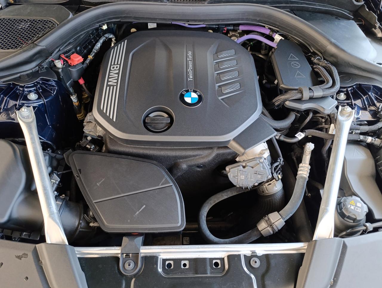 BMW 520 d Touring mhev 48V xdrive Business auto