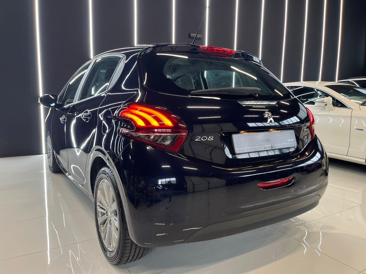 Peugeot 208 BlueHDi 75 5 porte Allure OK NEOPATENTATI UNICO PROPRIETARIO