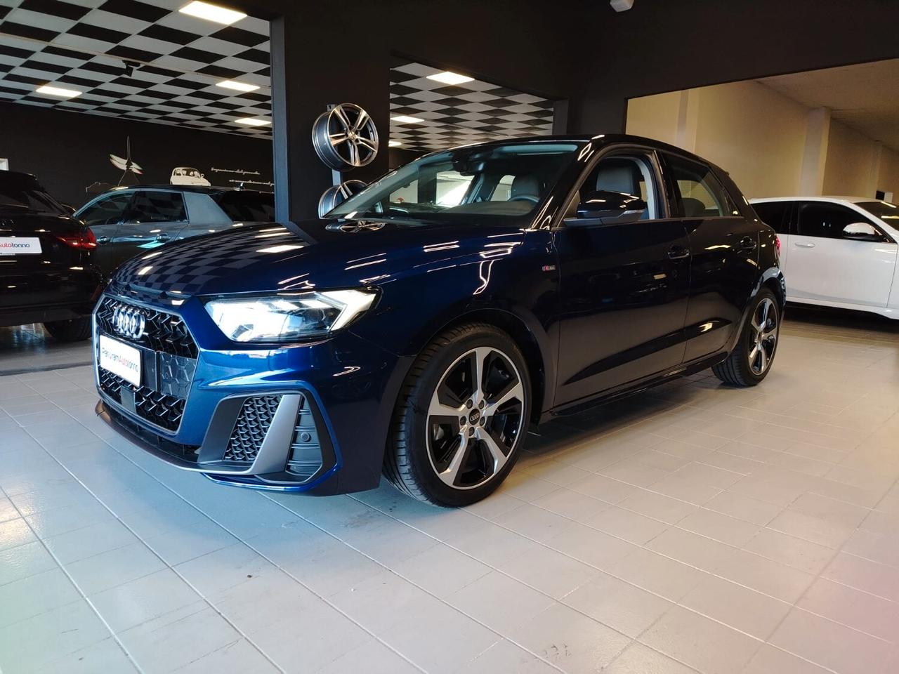 AUDI A1 2ª serie A1 SPB 30 TFSI S line edition