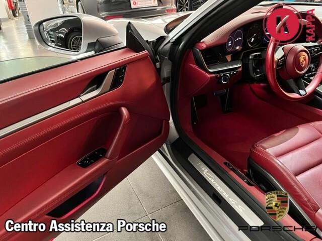 Porsche 911 Carrera 4S