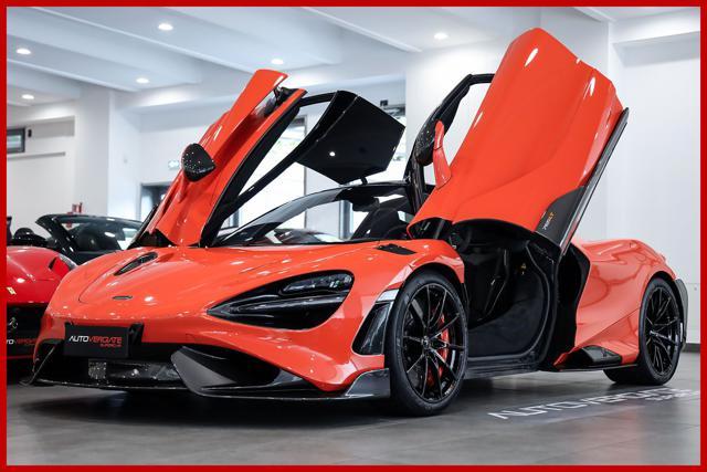 MCLAREN 765LT |LIFT|RETROCAMERA|FULL CARBON SPEC