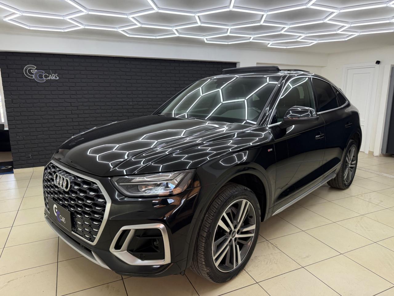 Audi Q5 40 TDI 204 CV S line plus UNICOPRO ITA FULL