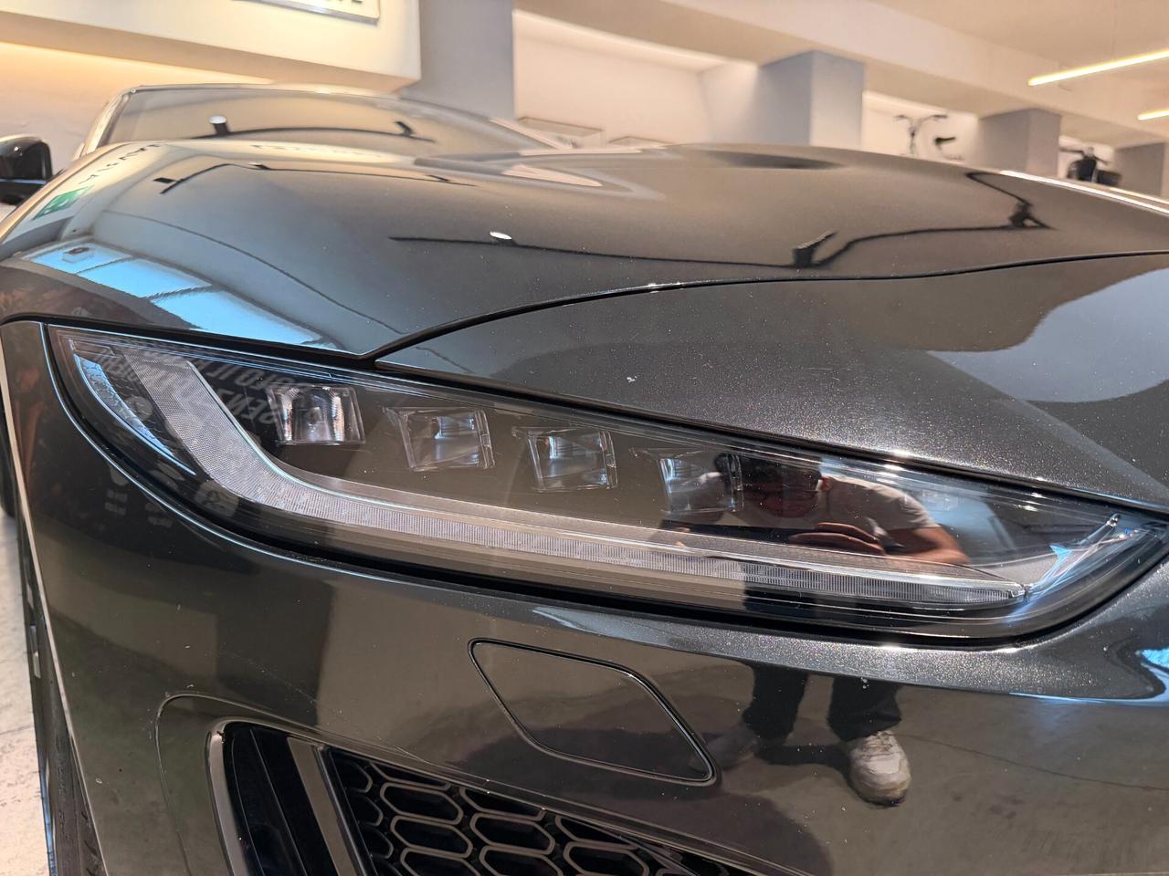 Jaguar F-Type 2.0 aut. Convertibile R-Dynamic