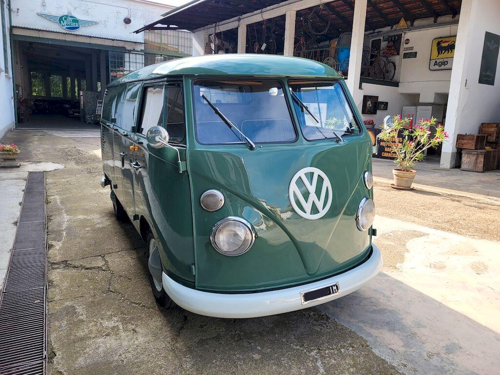 Volkswagen T1 Panel Split Window – 1964