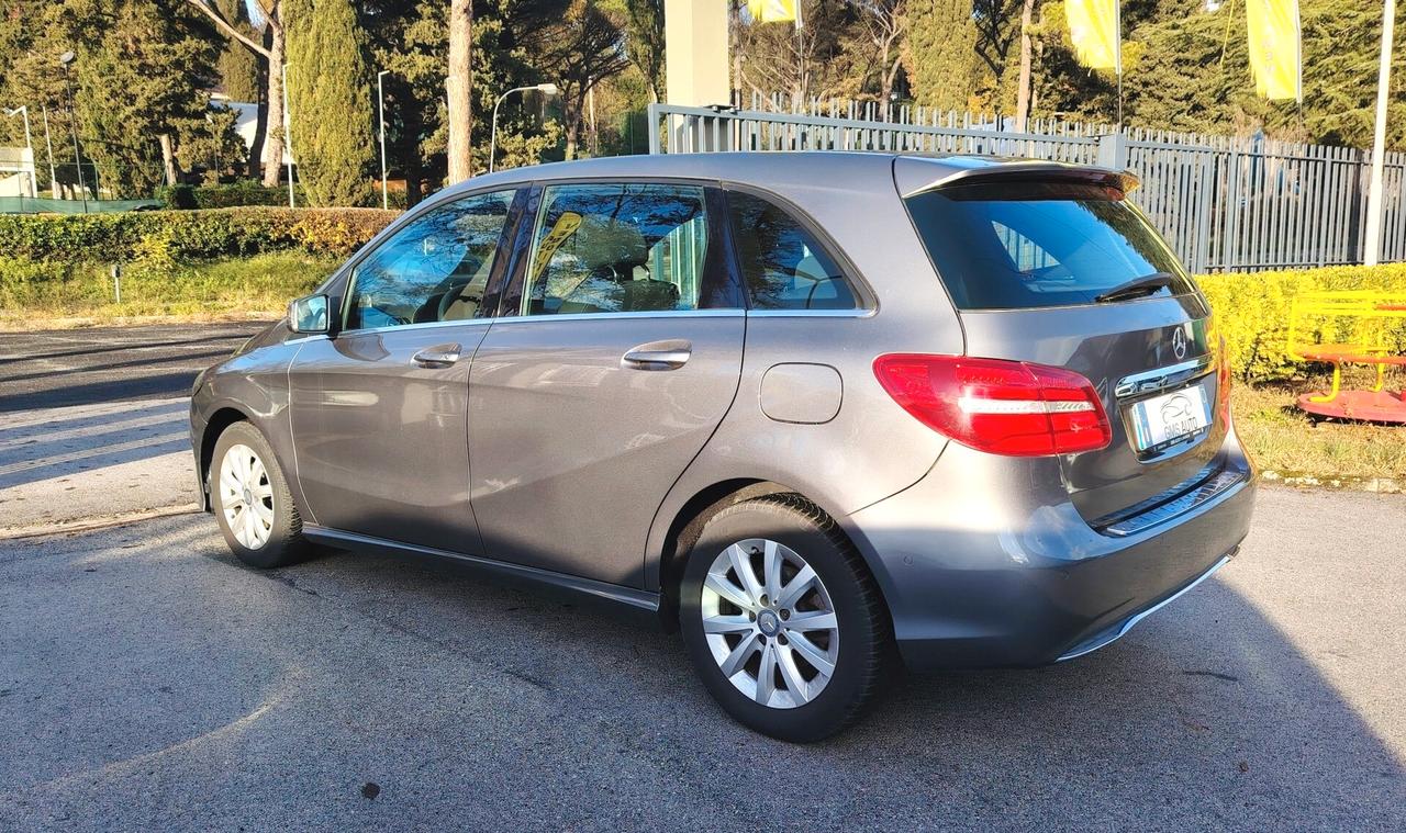 Mercedes-benz B 180 d Automatic Premium