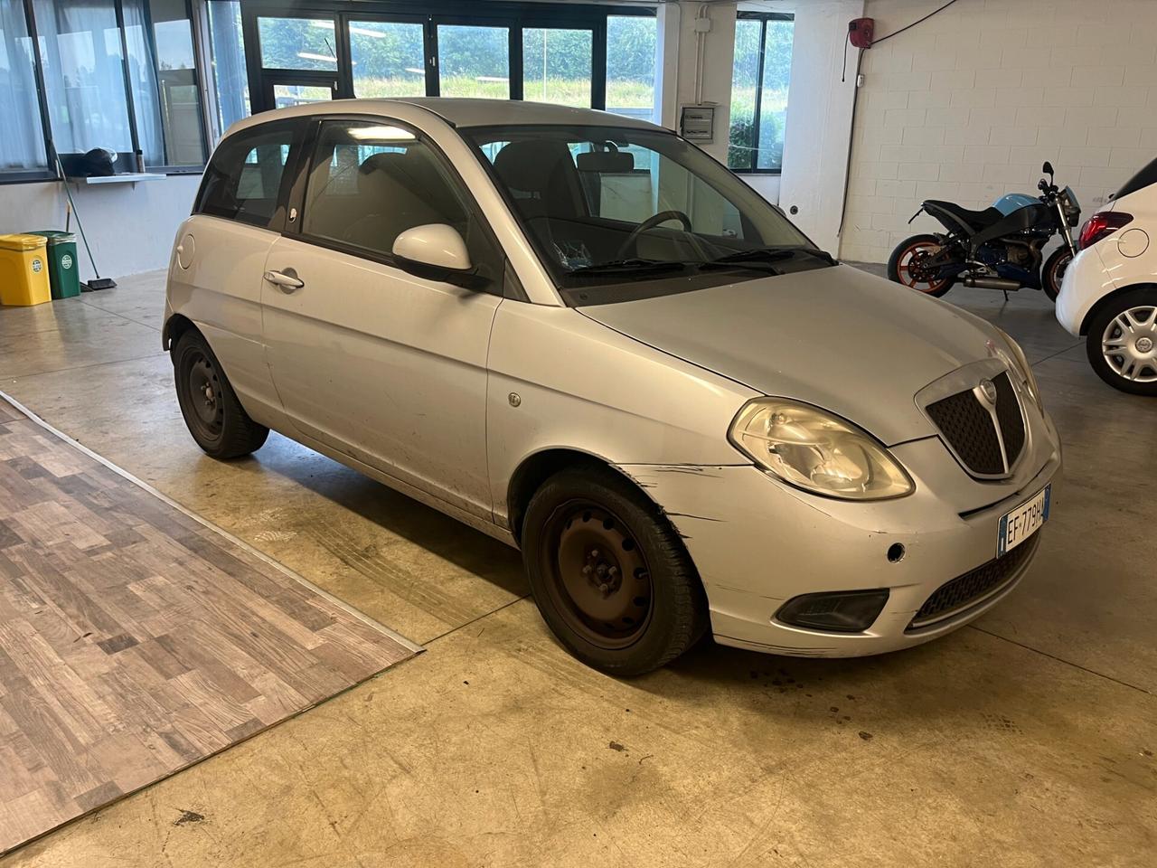 LANCIA YPSILON 1.4 ELLE ECOCHIC GPL 77CV