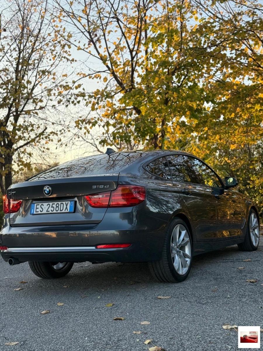 BMW - Serie 3 GT - 318d Turismo M Sport