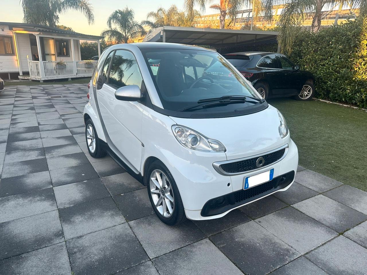 Smart ForTwo 1000 52 kW MHD Urbanrunner 2015 TETTO PANORAMICO