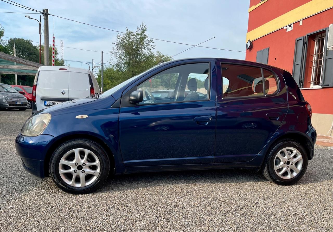 Toyota Yaris 1.3i 16v benzina con CAMBIO AUTOMATICO!