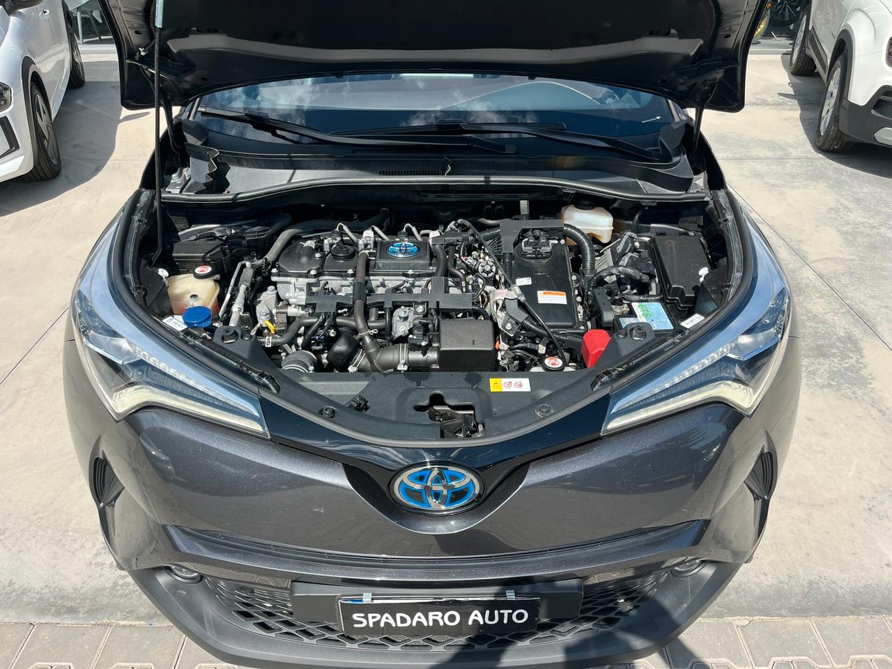 Toyota C-HR 1.8 Hybrid E-CVT Lounge