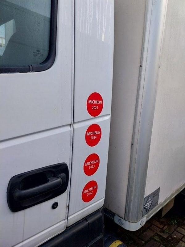 Nissan Atleon 35.13 SE/1