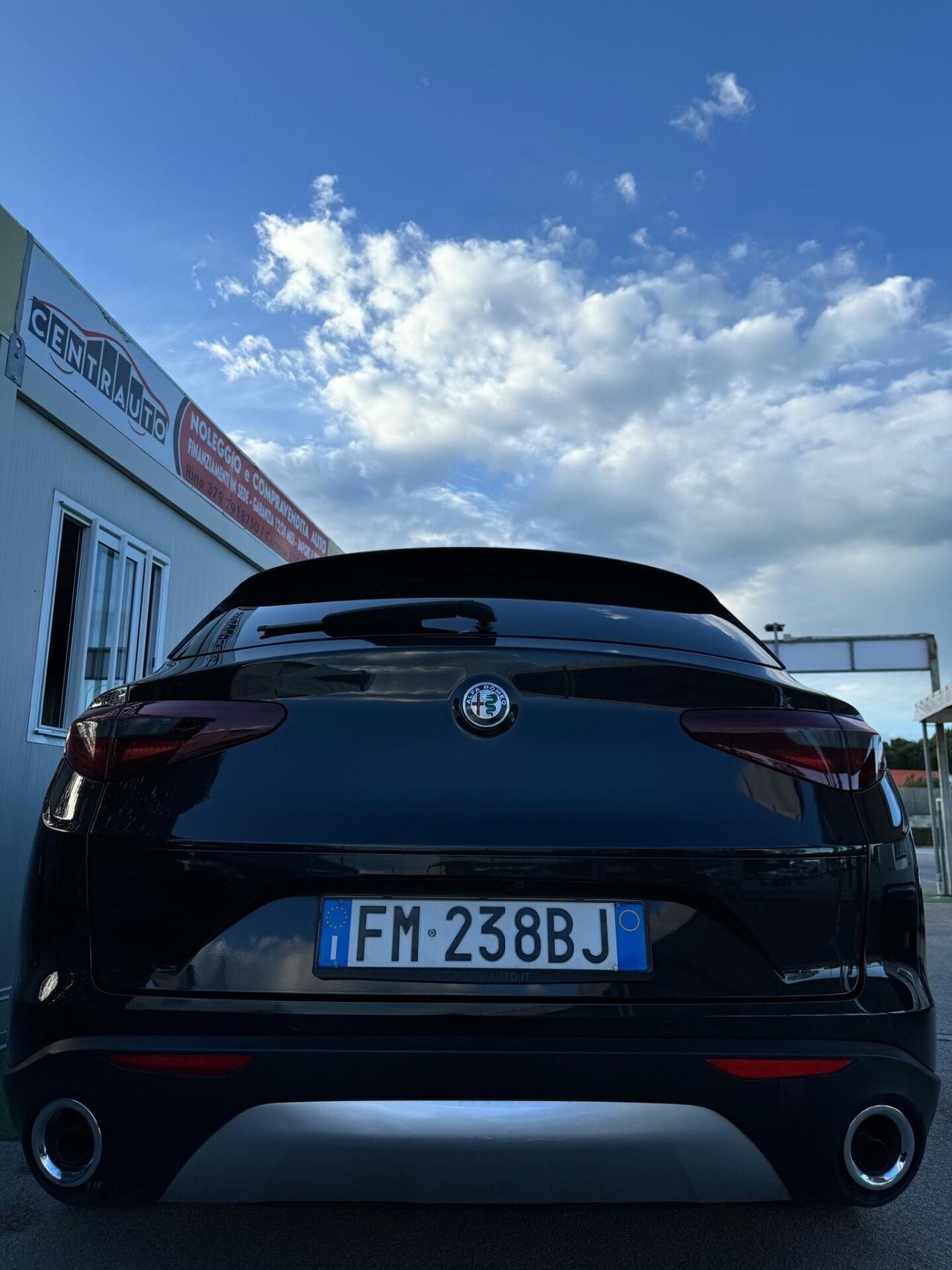 Stelvio 2.2 TD 180CV AT8 RWD Executive