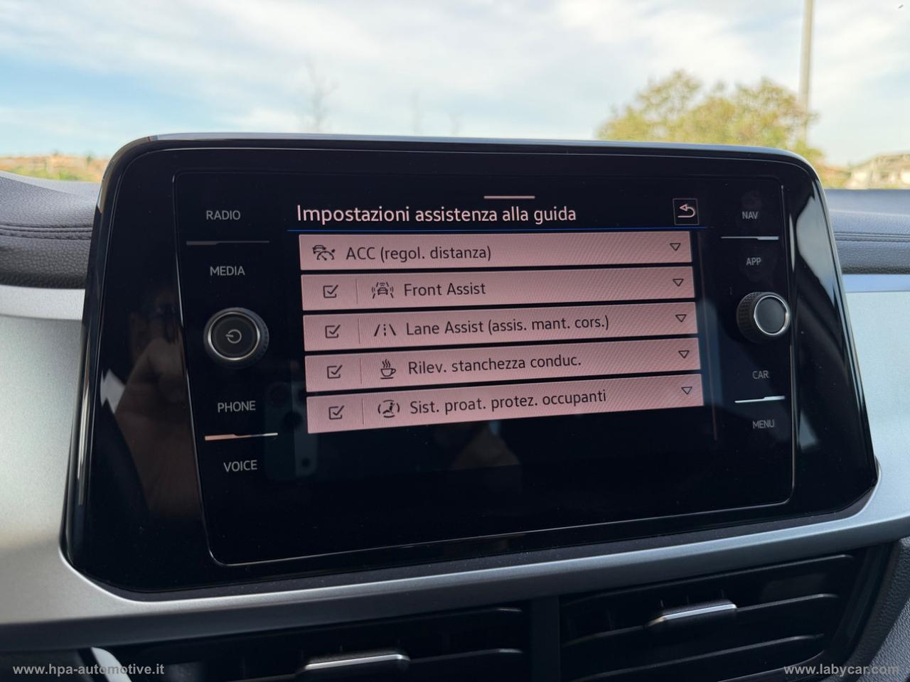 VOLKSWAGEN T-Roc 2.0TDI LED CARPLAY PARK ASSIST ACC