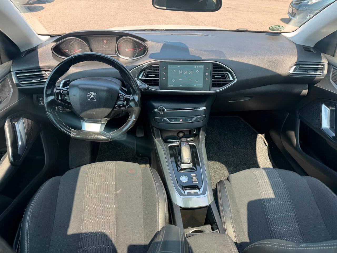 Peugeot 308 BlueHDi 130 S&S EAT8 Allure *unipro* tetto* carplay*