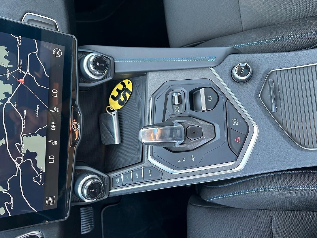 Lynk&co 01 PHEV