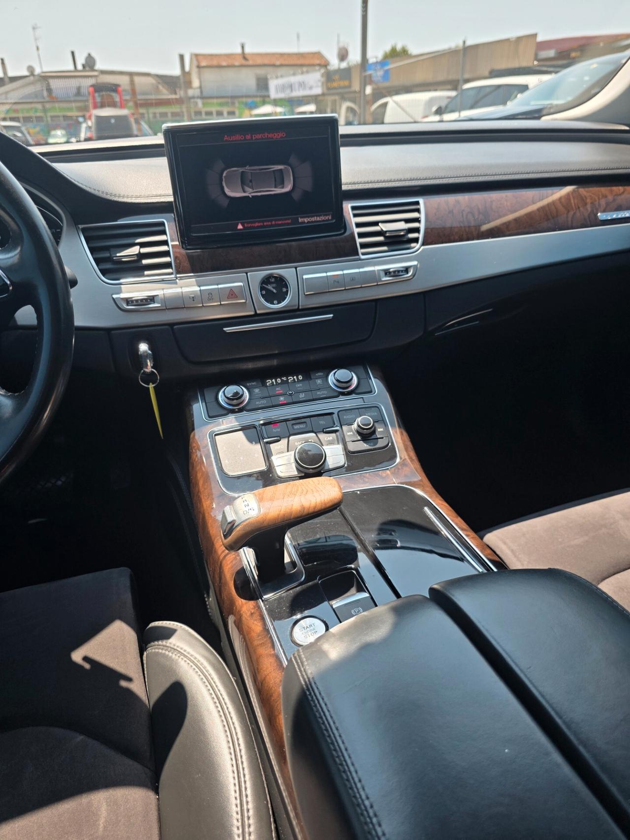 Audi A8 4.2 V8 TDI quattro tiptronic