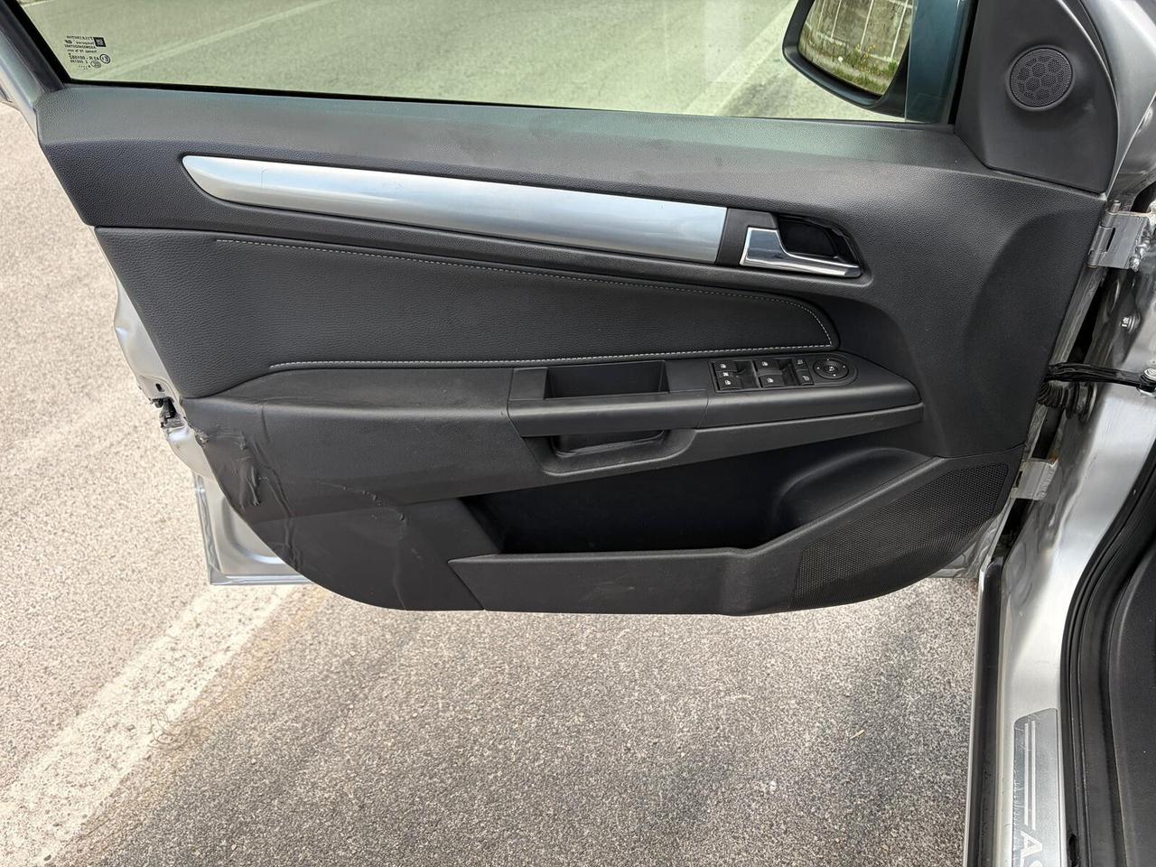 Opel Astra 1.7 CDTI 110CV 5 porte Cosmo