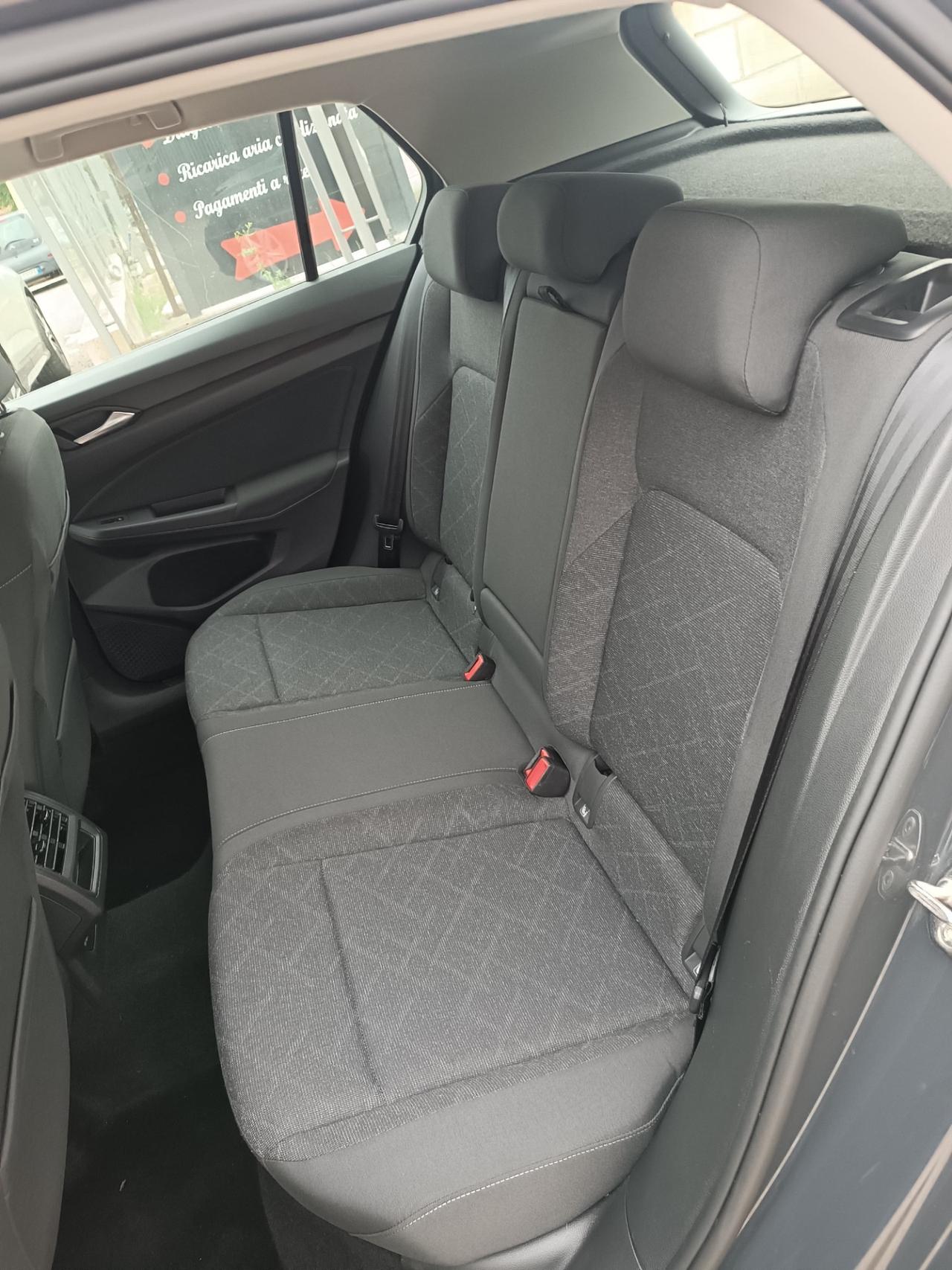 Volkswagen Golf 2.0 TDI 115 CV SCR Life