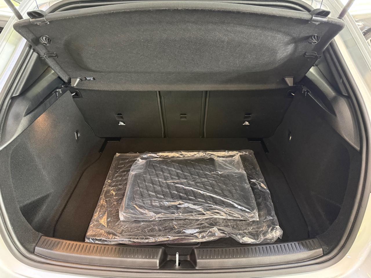 Mercedes-benz A 180 Progressive Advanced auto 17.000 KM!!