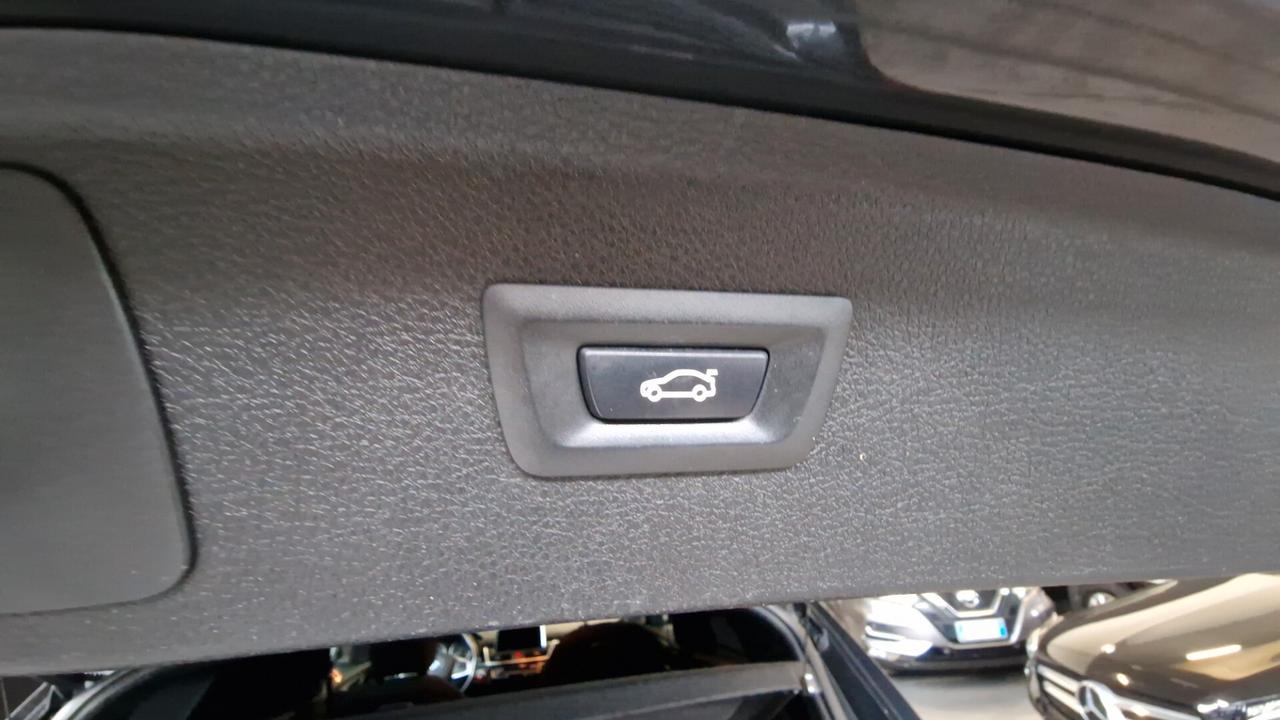 Bmw Serie 2 Gran Tourer 220d xDrive Luxury aut.