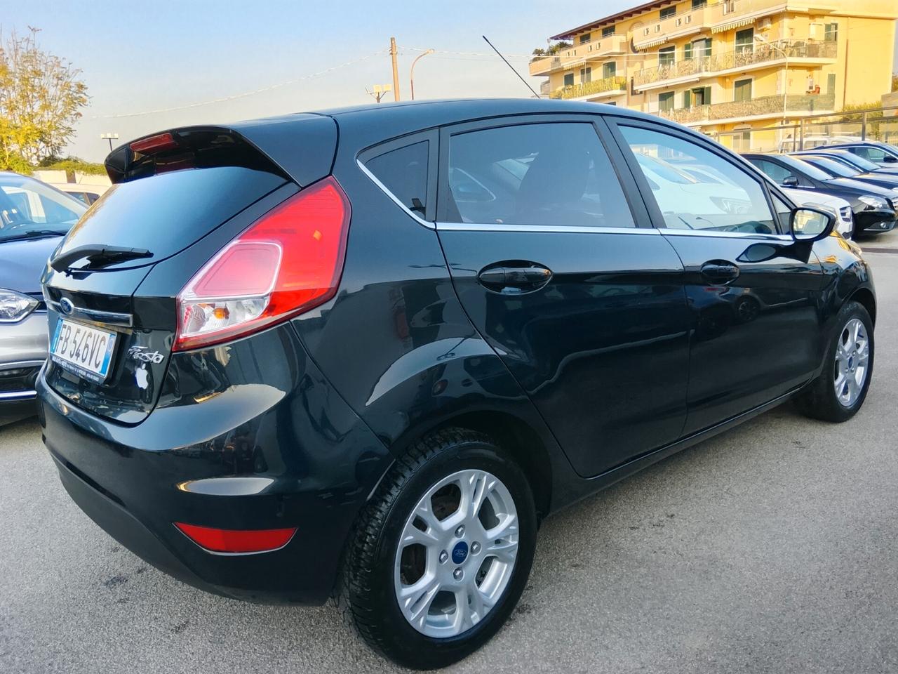 Ford Fiesta GPL CASA MADRE - Titanium