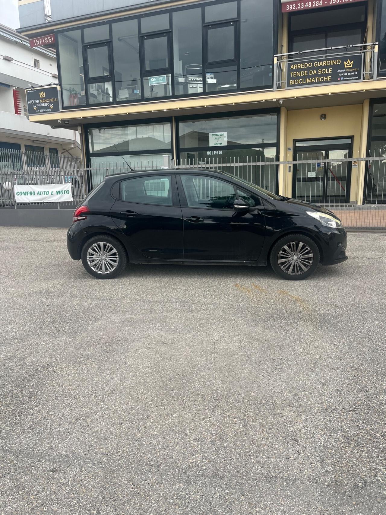 Peugeot 208 PureTech 82 3 porte Active