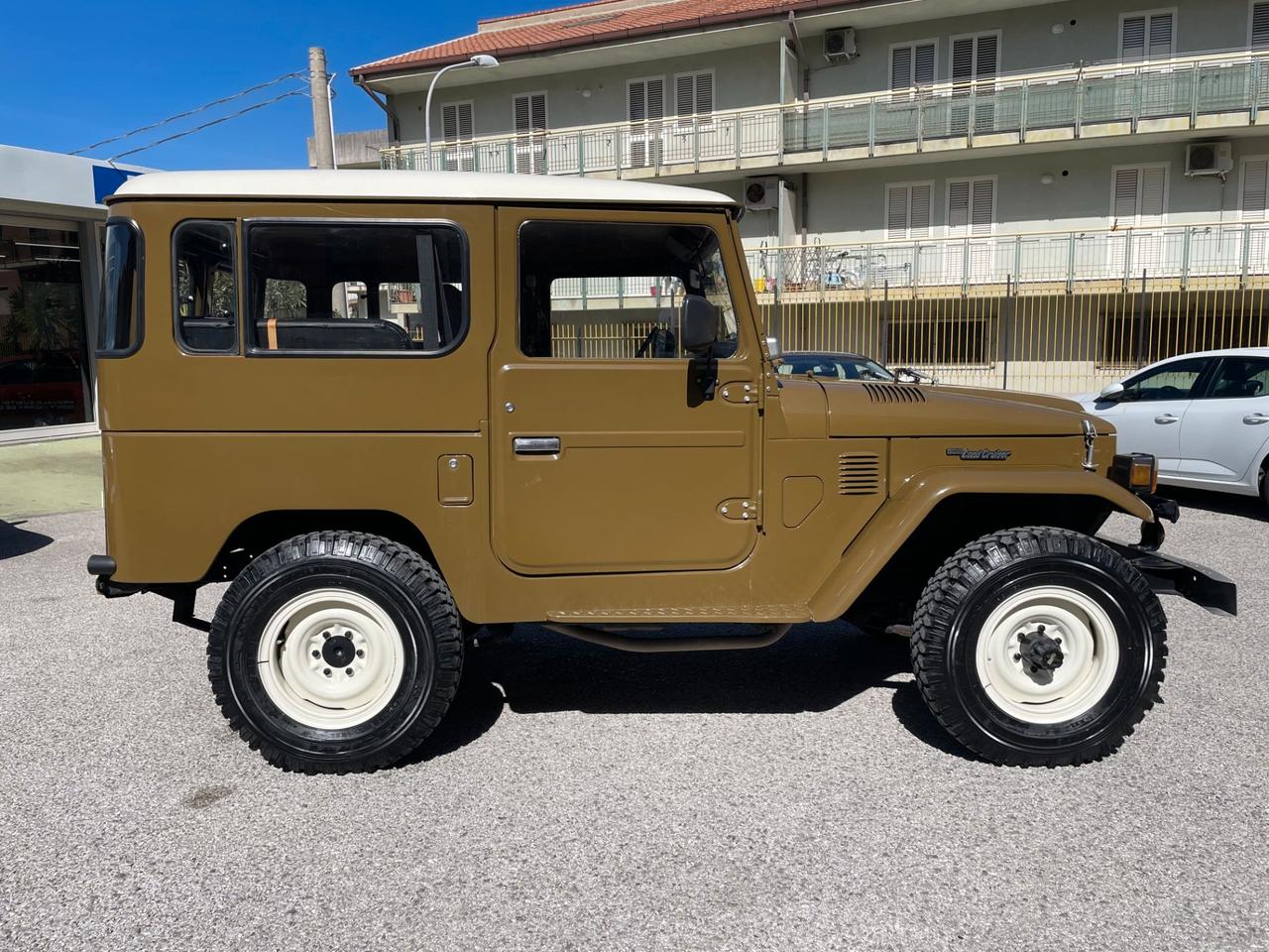 Toyota Land Cruiser LAND CRUISER BJ 40 LV