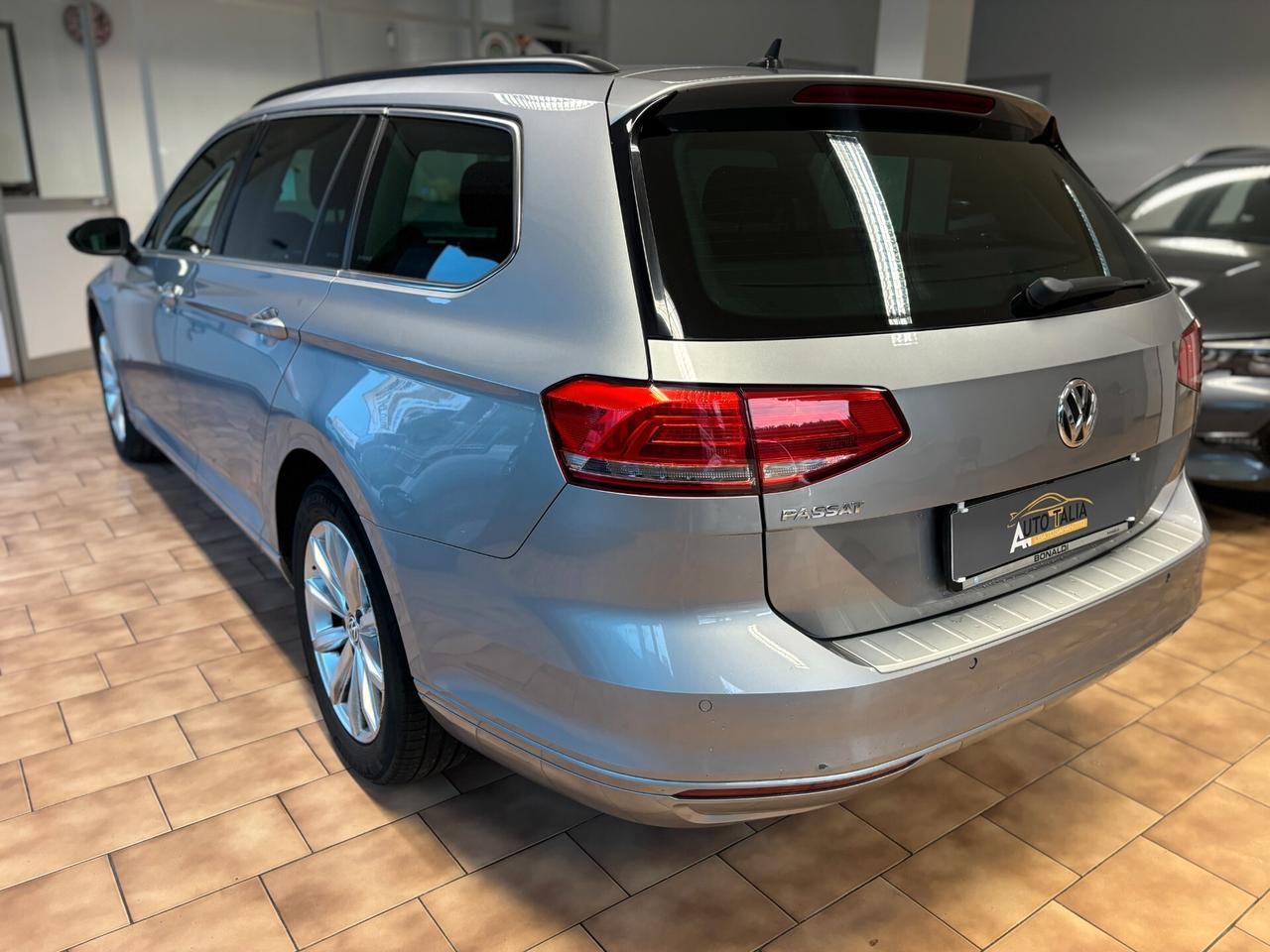 Volkswagen Passat Variant 2.0 tdi businessline150cv*CINGHIA FATTA 124000 KM