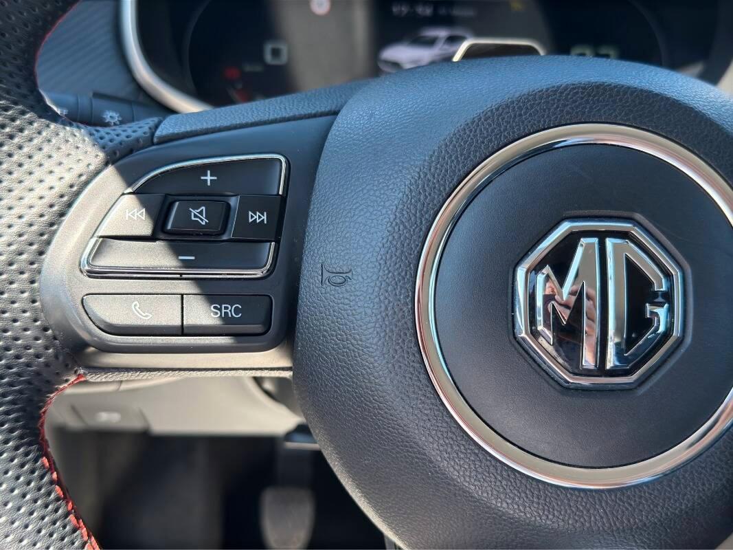 Mg ZS 1.5 Classic Luxury con Telecam e CarPlay